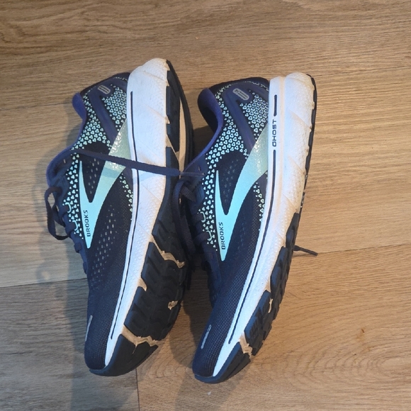 Brooks Navy and Royal Blue Athletic Shoes - Picture 3 of 8